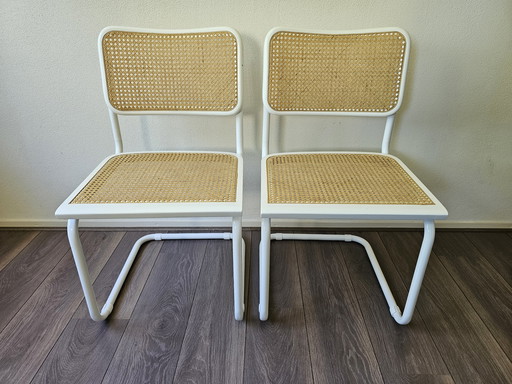 2x Cesca stoelen