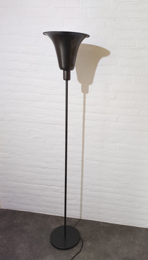 Louis Poulsen Model 4332 Vloerlamp