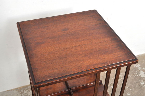 Image 1 of Vintage boekenmolen