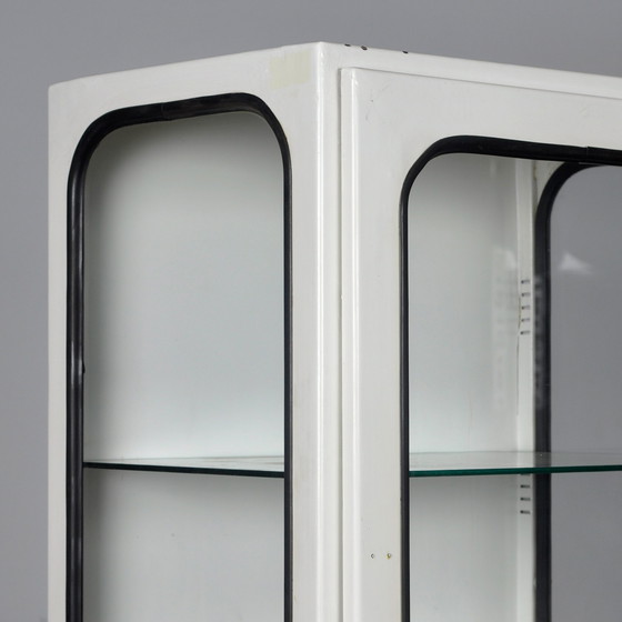 Image 1 of Vintage dokterskastje, jaren 70