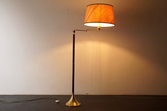 Image 1 of Vintage Duitse Bamboe vloerlamp met gouden tulpvoet, jaren 70