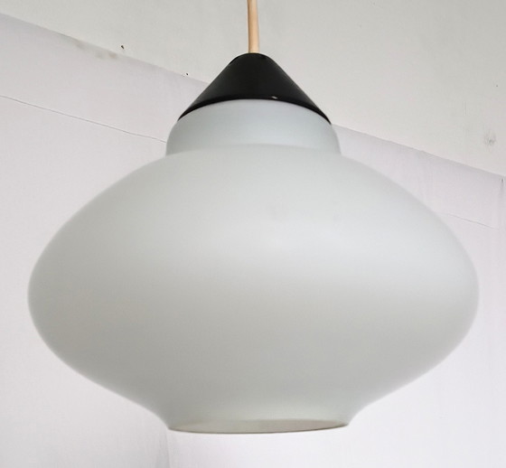 Image 1 of Philips melkglazen hanglamp eind jaren vijftig 