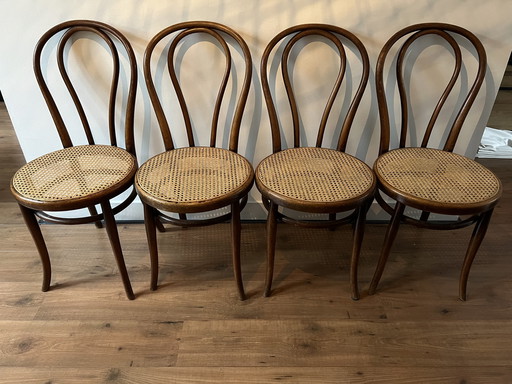 4x Thonet Stoelen nr18