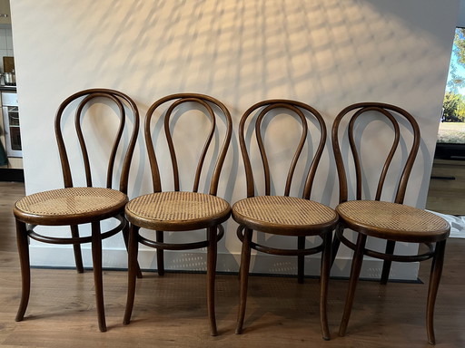 4x Thonet Stoelen nr18