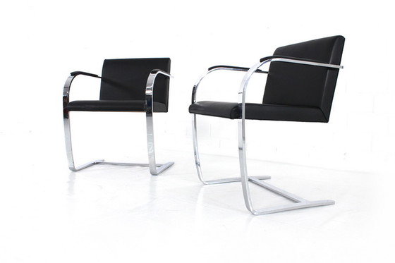 Image 1 of 2x Knoll Int. Brno Chair, Cantilever Chair, Mies van der Rohe, verchroomd plat staal, lederen bekleding