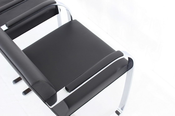 Image 1 of 2x Knoll Int. Brno Chair, Cantilever Chair, Mies van der Rohe, verchroomd plat staal, lederen bekleding