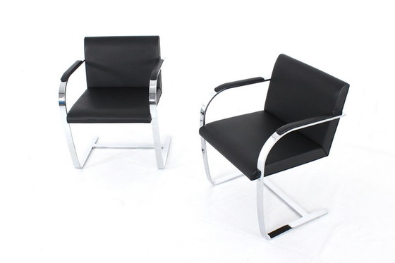 Image 1 of 2x Knoll Int. Brno Chair, Cantilever Chair, Mies van der Rohe, verchroomd plat staal, lederen bekleding