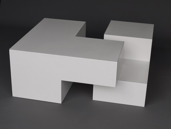 Image 1 of Minimalistische sculpturale salontafel