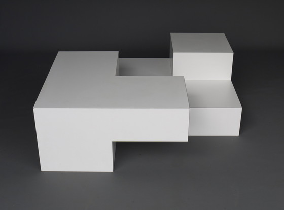 Image 1 of Minimalistische sculpturale salontafel