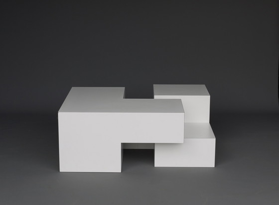 Image 1 of Minimalistische sculpturale salontafel