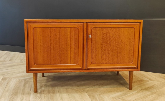 Image 1 of Mid Century dressoir