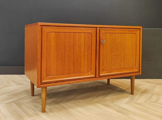 Image 1 of Mid Century dressoir