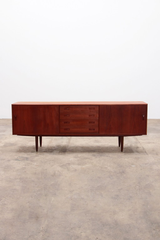 Masief Teakhouten sideboard van Clausen & Son dressoir Denmark 1960