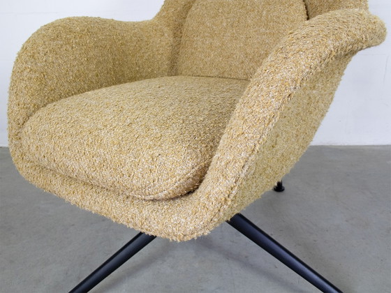 Image 1 of Fredericia Fauteuil Swoon Lounge petit Swivel