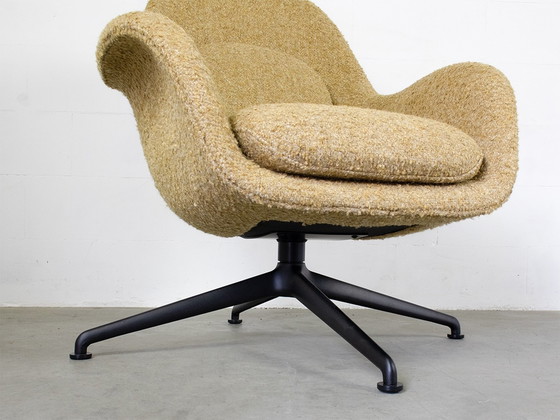 Image 1 of Fredericia Fauteuil Swoon Lounge petit Swivel