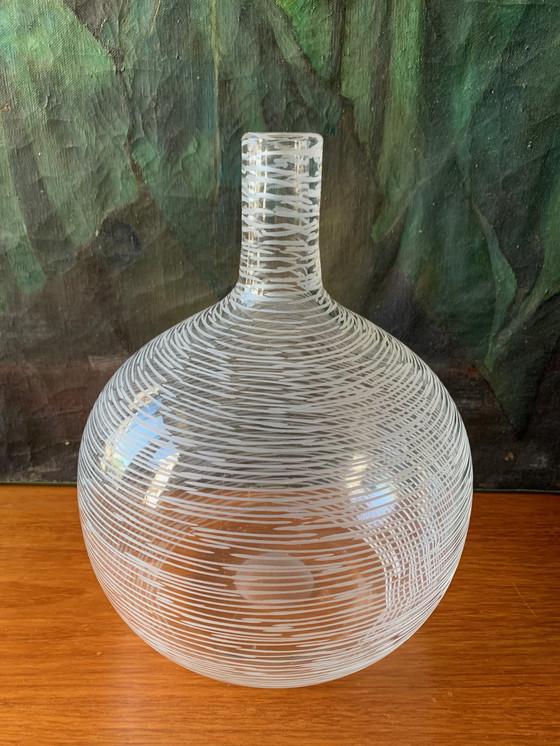 Image 1 of Vintage Franse handgeblazen glazen vaas