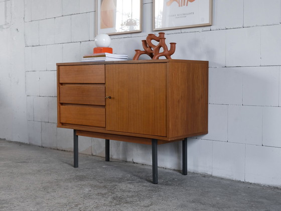 Image 1 of Vintage dressoir