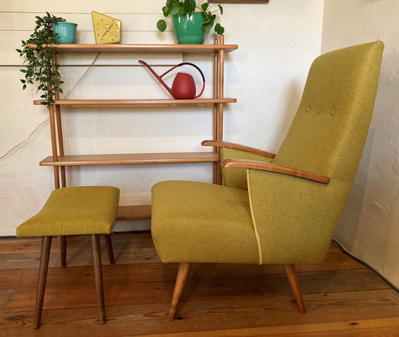 Image 1 of Vintage fauteuil met voetenbankje