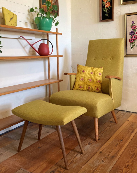Image 1 of Vintage fauteuil met voetenbankje