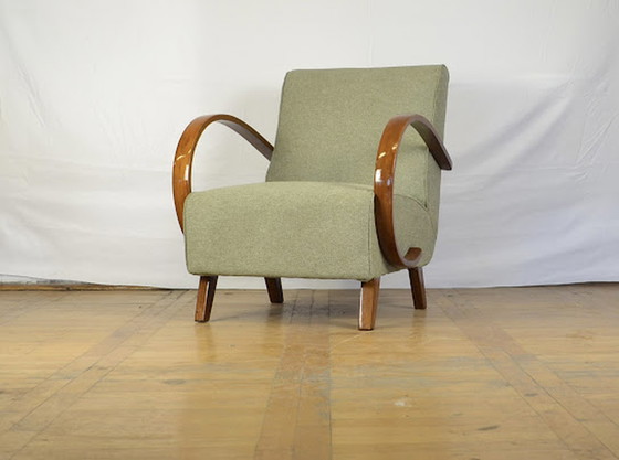 Image 1 of Fauteuil van Jindrich Halabala