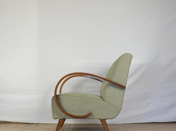 Image 1 of Fauteuil van Jindrich Halabala