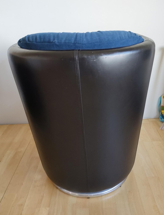 Image 1 of Leolux Fauteuil rond leer zwart blauw