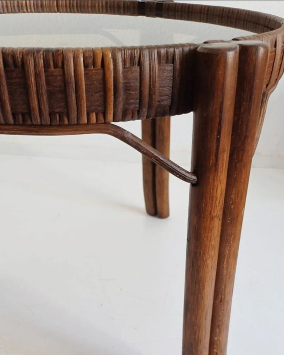 Image 1 of Rotan salontafel met rookglas blad