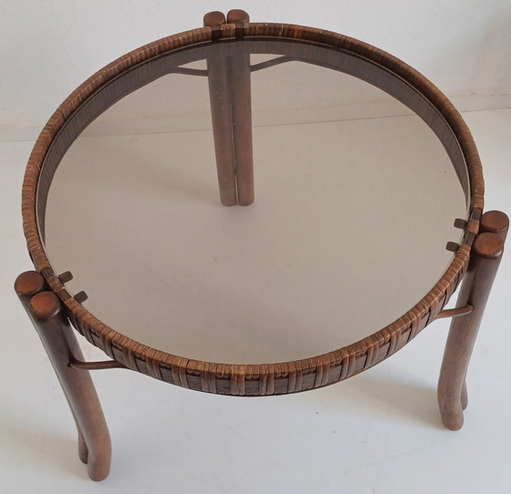 Image 1 of Rotan salontafel met rookglas blad