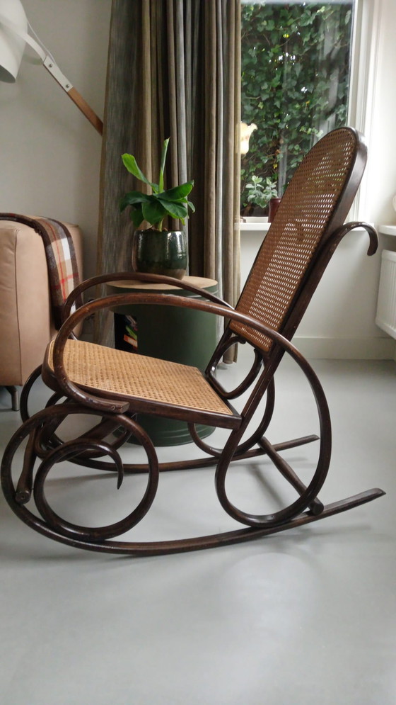 Image 1 of Vintage schommelstoel
