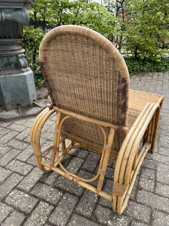 Image 1 of Rotan ligstoel + hocker