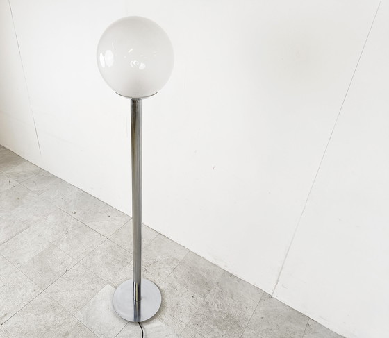 Image 1 of Vintage vloerlamp van chroom en glas, jaren 70