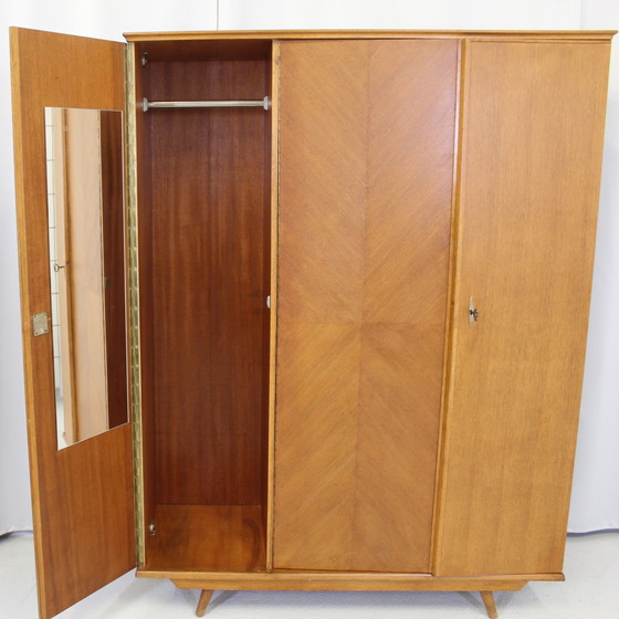 Image 1 of Vintage kledingkast