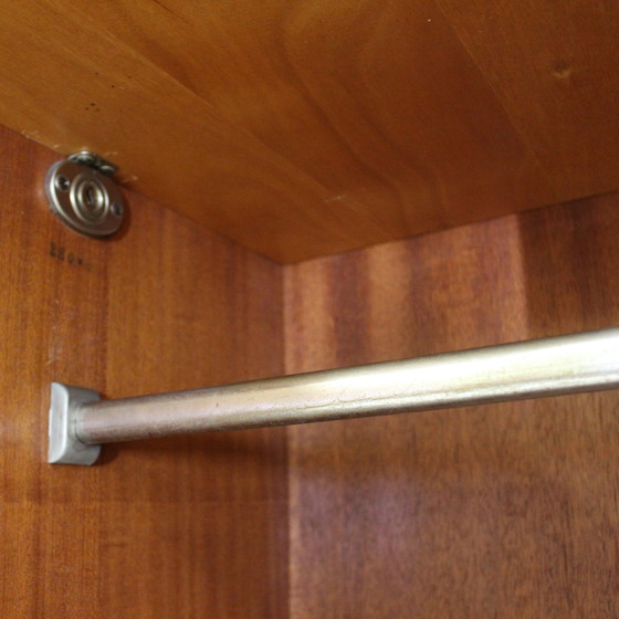 Image 1 of Vintage kledingkast