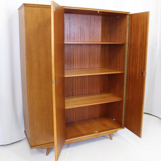 Image 1 of Vintage kledingkast