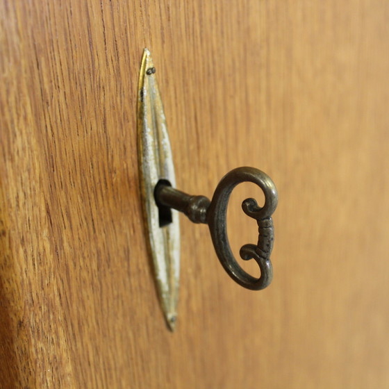 Image 1 of Vintage kledingkast