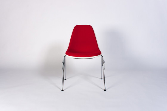 Image 1 of Vitra Eames Plastic Side Chair DSS (voorraad:50)