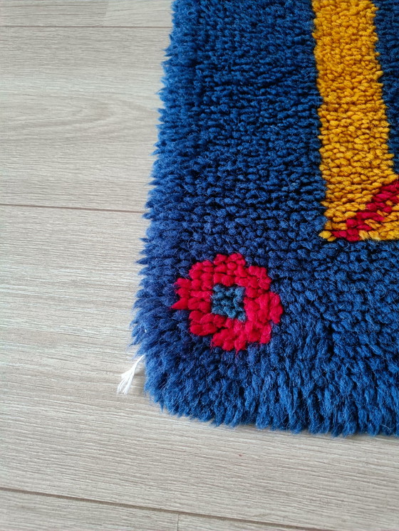 Image 1 of Vintage wand- of vloerkleed jaren 70