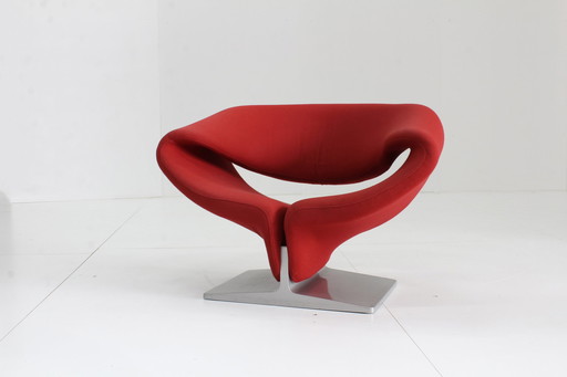 Artifort Ribbon Chair F582 by Pierre Paulin