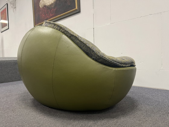 Image 1 of Leolux Bolea Fauteuil groen leer stof