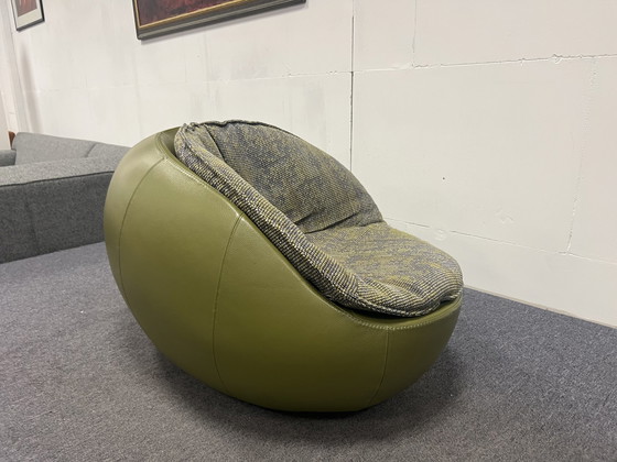 Image 1 of Leolux Bolea Fauteuil groen leer stof