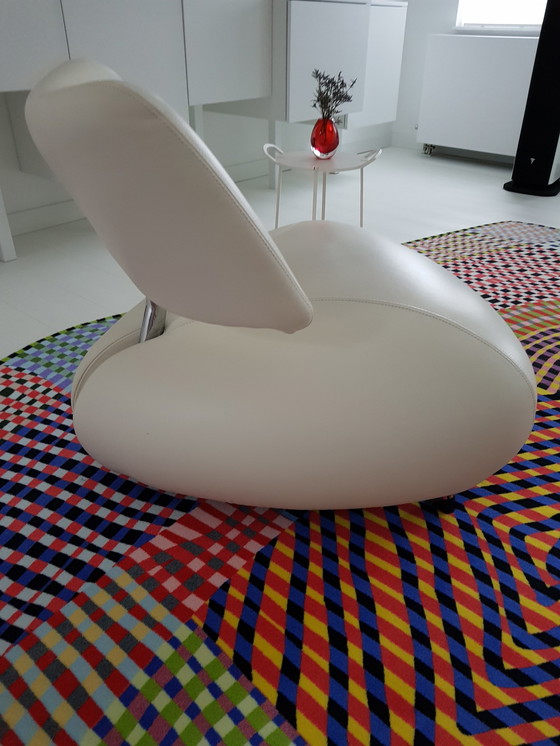 Image 1 of Leolux Pallone 'Pa' fauteuil