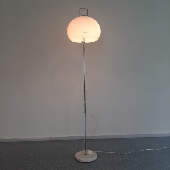 Image 1 of Harvey Guzzini vloerlamp by Luigi Massoni