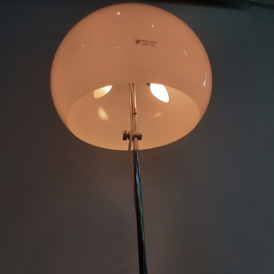 Image 1 of Harvey Guzzini vloerlamp by Luigi Massoni