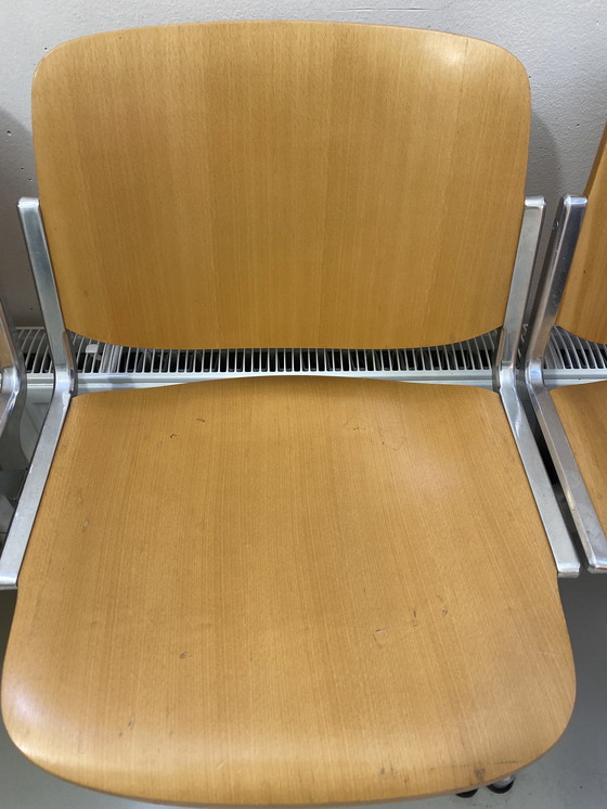 Image 1 of 3x vintage wachtkamerbankjes