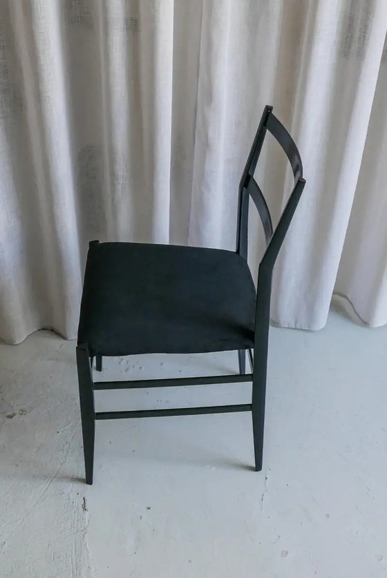 Image 1 of Cassina Superleggera 699 stoel