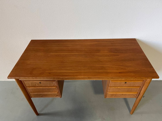 Image 1 of Vintage Deens eiken bureau