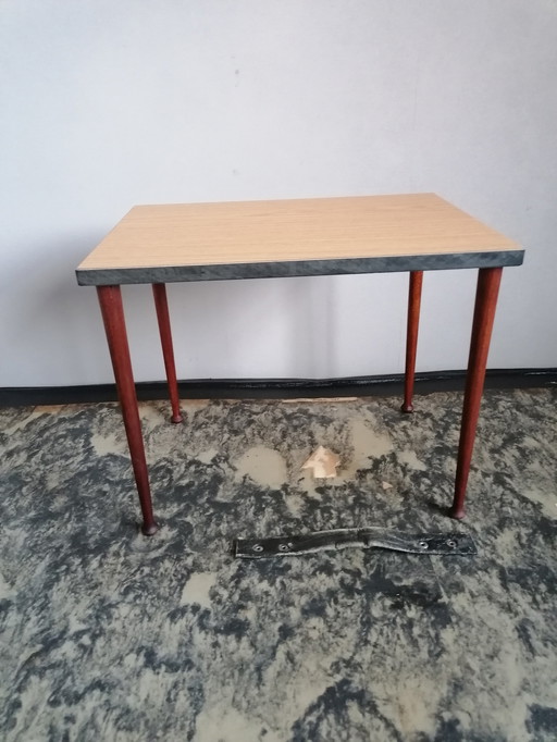 Vintage bijzet/koffie tafeltje