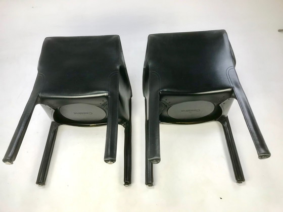 Image 1 of Twee stuks Cab Chairs, type 413 design Mario Bellini voor Cassina in zwart leer