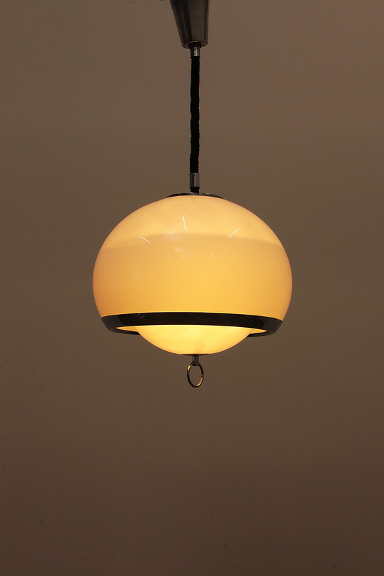 Image 1 of Opaline space age Duitse hanglamp met harmonica koord