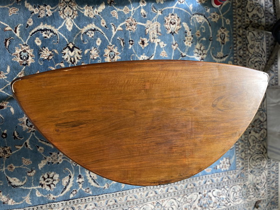 Image 1 of Helge Vestergaard Jensen Deens design tafel